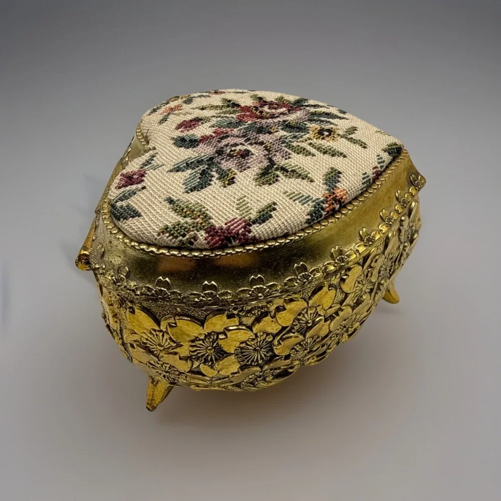 Vintage Floral Tapestry Jewelry Trinket‎ Box Japan Brass Gold Tone Needlepoint